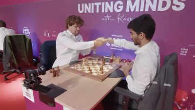 SuperUnited Rapid 2025: D Gukesh stuns World No. 1 Magnus Carlsen, takes 2-point lead ahead of final day | Chess News
