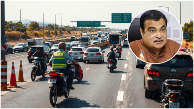 Union minister Nitin Gadkari asks Delhi Police to ‘strictly enforce’ ban on 2 & 3 wheelers on high-speed corridors | India News Union minister Nitin Gadkari asks Delhi Police to ‘strictly enforce’ ban on 2 & 3 wheelers on high-speed corridors | India News