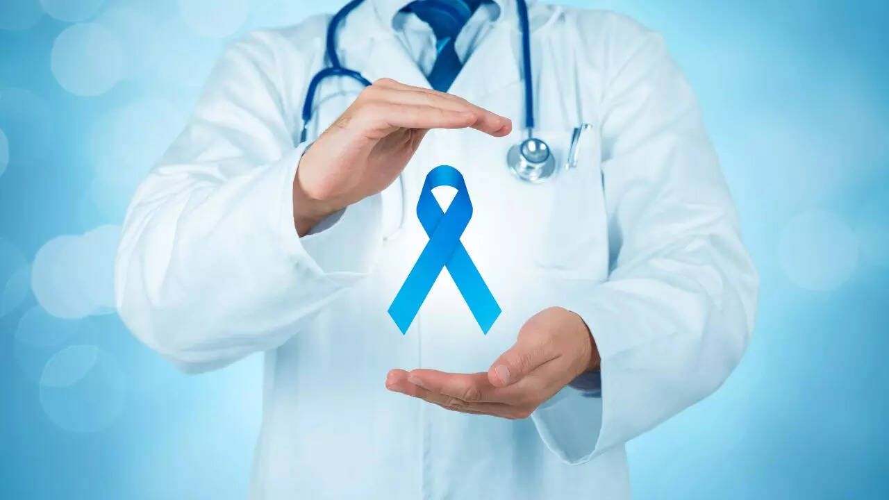5 initial symptoms of colorectal cancer one should never ignore 5 initial symptoms of colorectal cancer one should never ignore